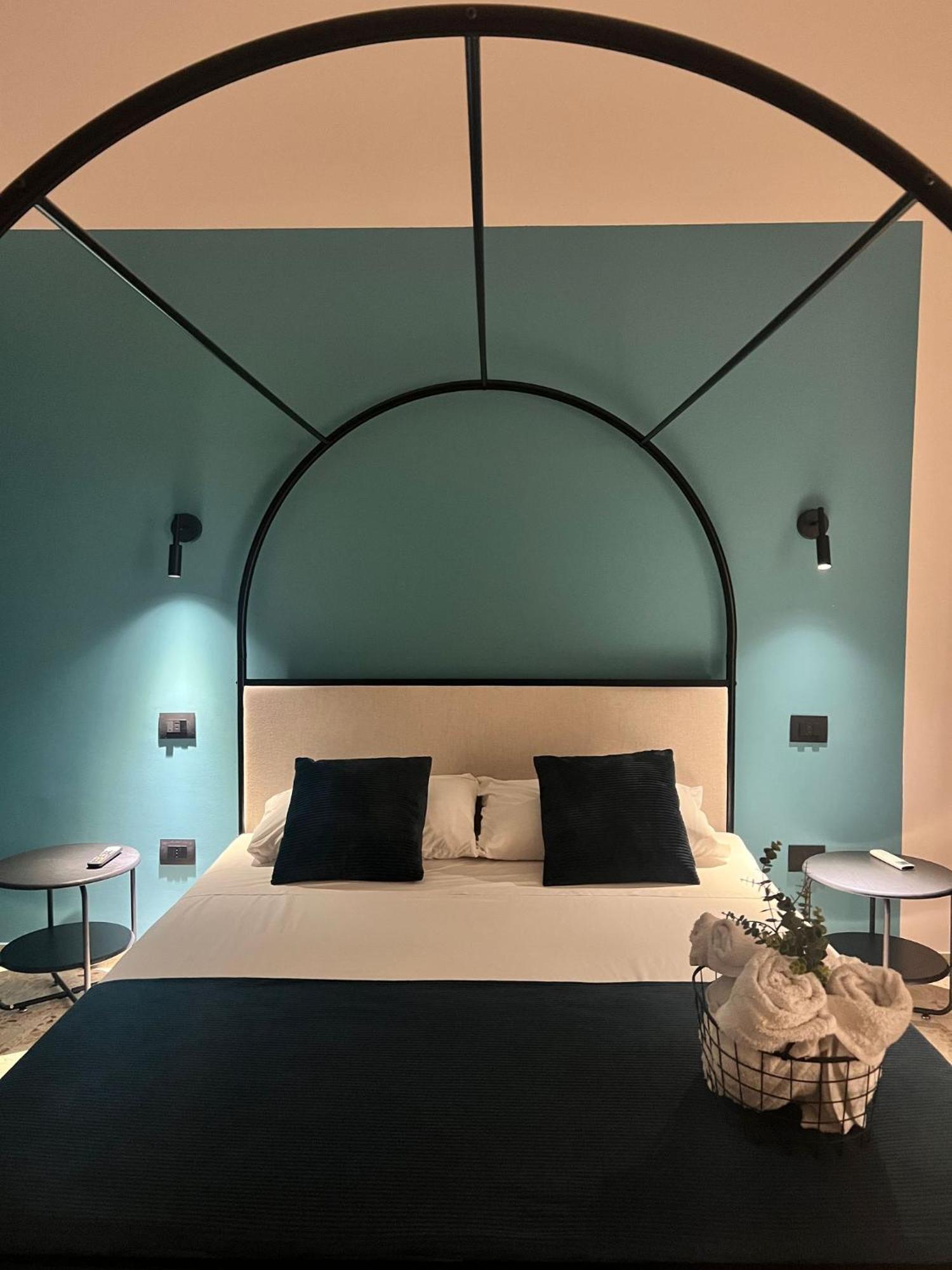 Lucky Corner - Elegant Stay Tarent Zewnętrze zdjęcie